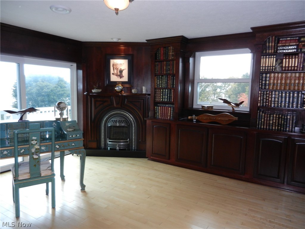 Airport - Residential