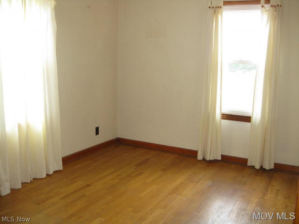Long Acres View - Residential