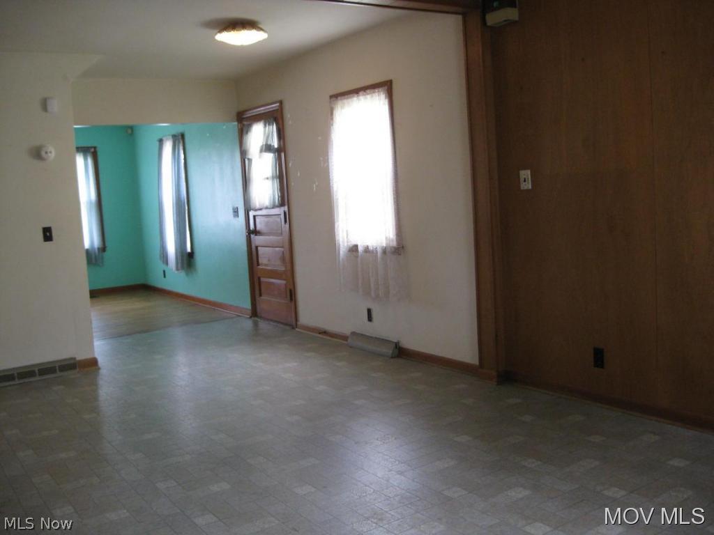 Long Acres View - Residential