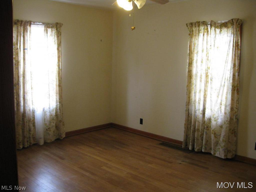 Long Acres View - Residential