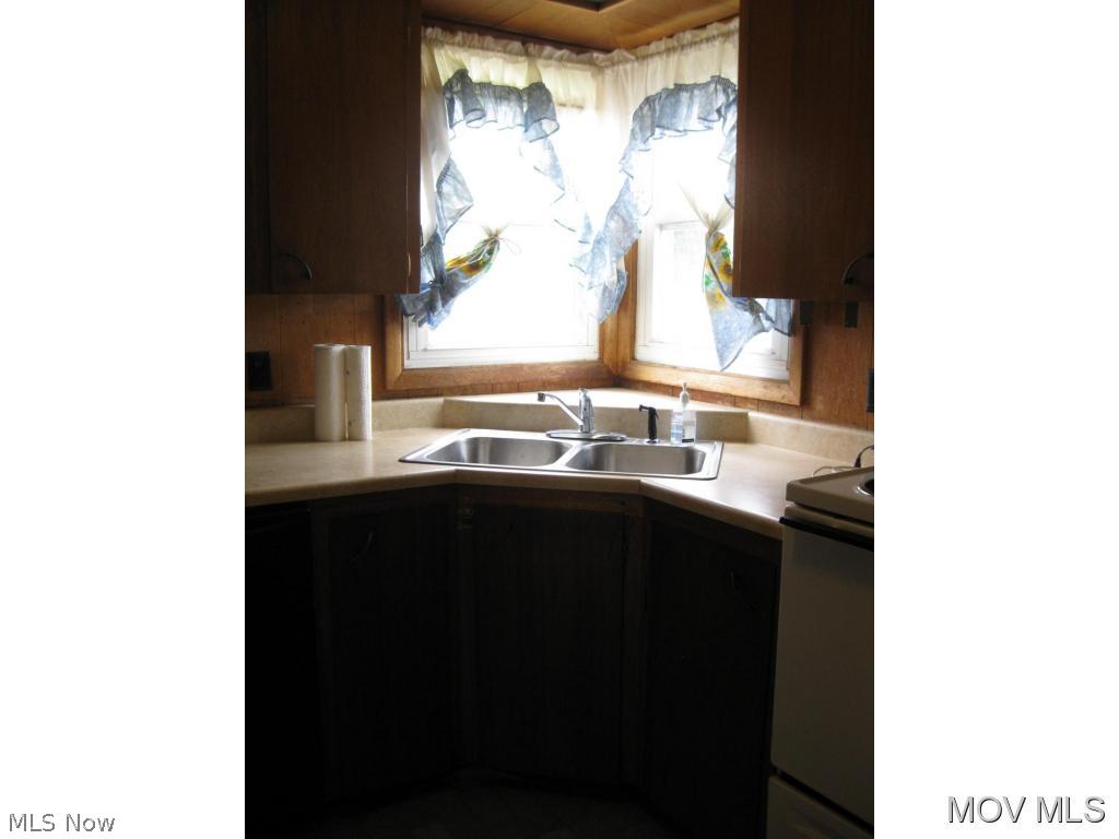 Long Acres View - Residential