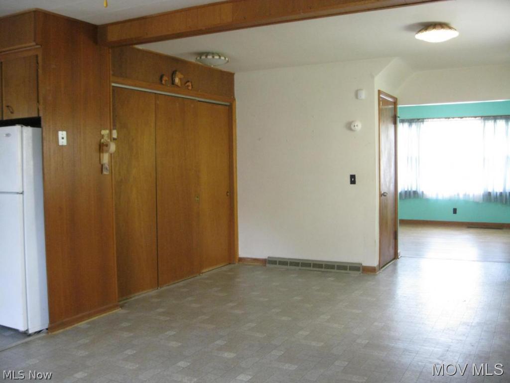 Long Acres View - Residential