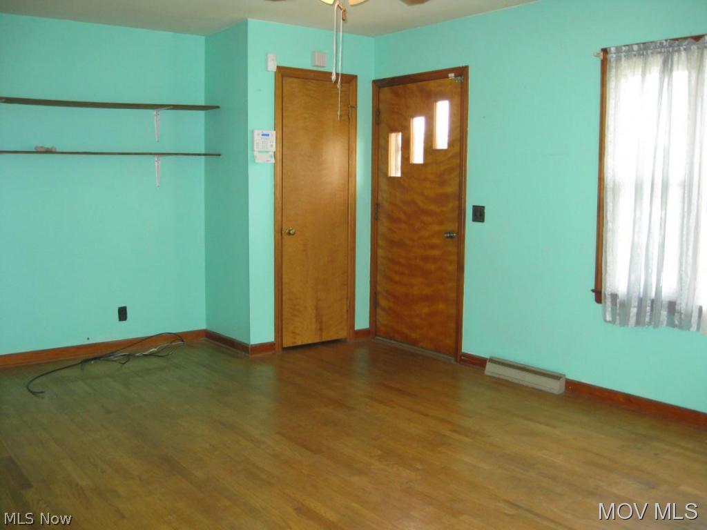 Long Acres View - Residential