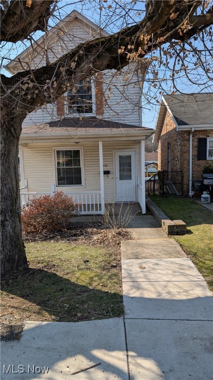 This beautiful updated home is move in ready at an affordable price. If you love modern kitchens and baths and enjoy centrally located downtown areas, then this may be the home you are looking for! Don't wait - call and find out how to make this home your own.
Many updates! - This property is back on the market through no fault of it's own. Don't miss the second chance opportunity for this beautiful updated home! A change inspection is already completed on this property.