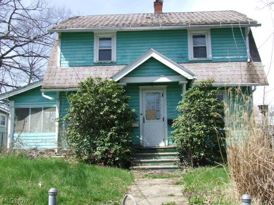 Colonial with 3 bedrooms that needs TONS of WORK!!  A project for sure.  Could be great starter home or investment!  House has been broken into, copper stolen, current possessions ransacked, leak has damaged kitchen ceiling, city orders attached. Make your appointment today - see for yourself! Do you have what it takes to bring this house back to what it can be?