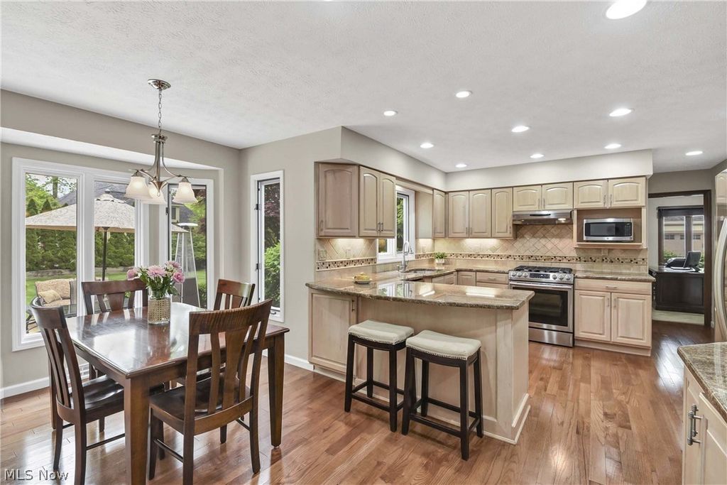 Photo of 25832 Briarwood Court, Westlake, OH 44145 (MLS # 5209828)