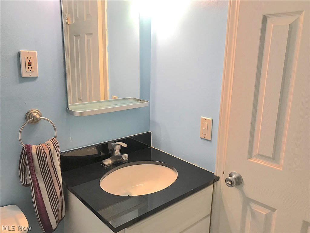 Montrose 02/Gay C Selbys - Residential