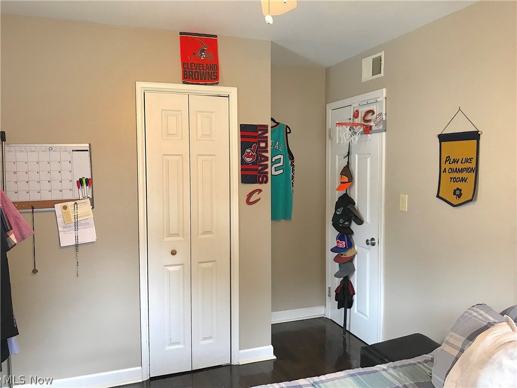 Montrose 02/Gay C Selbys - Residential