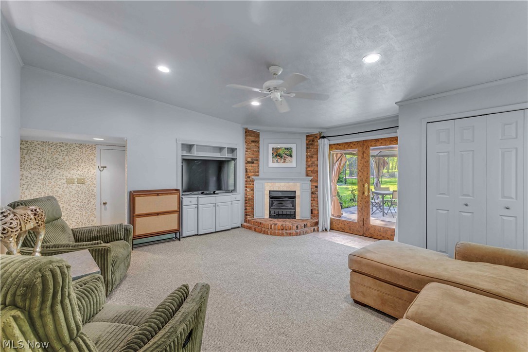 950 E Sprague Road