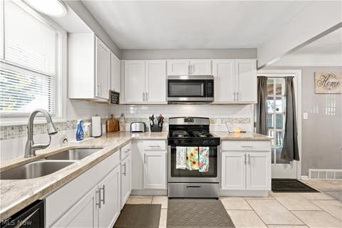 Tiny photo for 13209 Rockside Road, Garfield Heights, OH 44125 (MLS # 5233267)