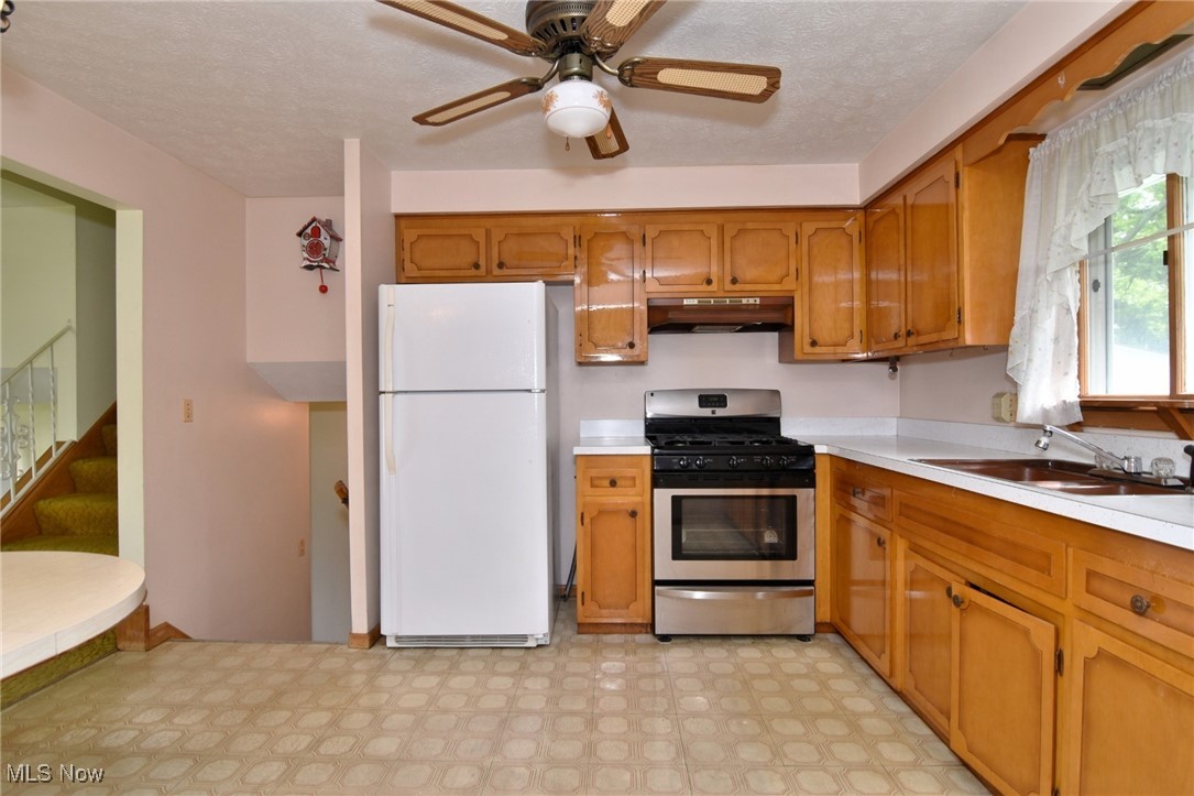 6531 Arbordale Avenue, Solon, Ohio image 13