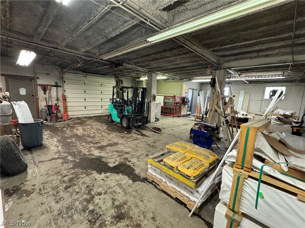 Portage 08 - Commercial Sale