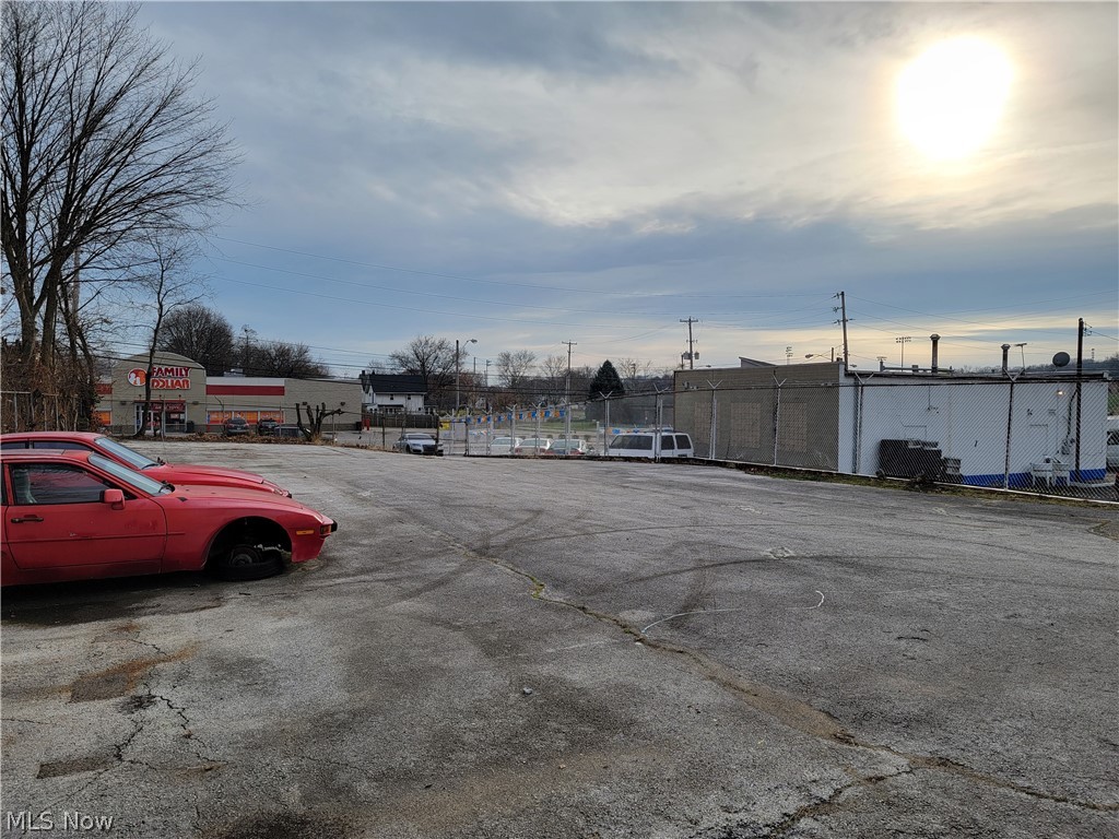 Portage 08 - Commercial Sale