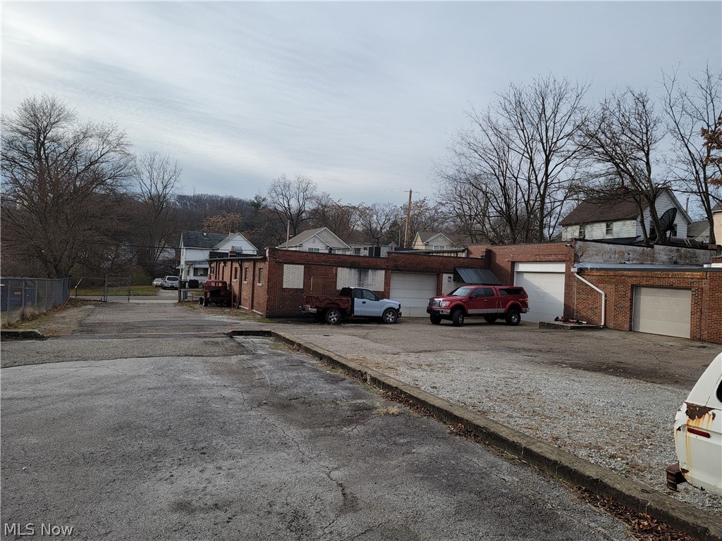 Portage 08 - Commercial Sale