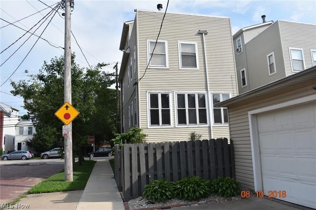 S S Stones College - Residential Lease