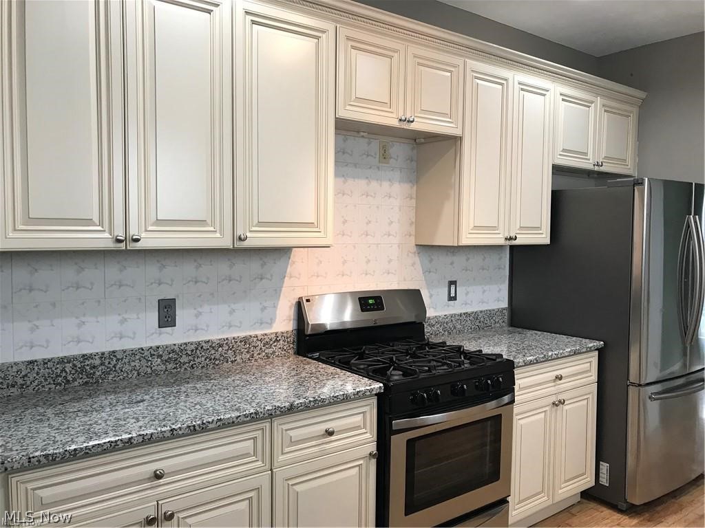 S S Stones College - Residential Lease