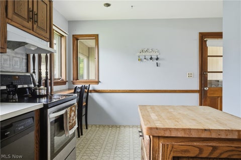 Tiny photo for 695 Moore Avenue, Campbell, OH 44405 (MLS # 5246833)