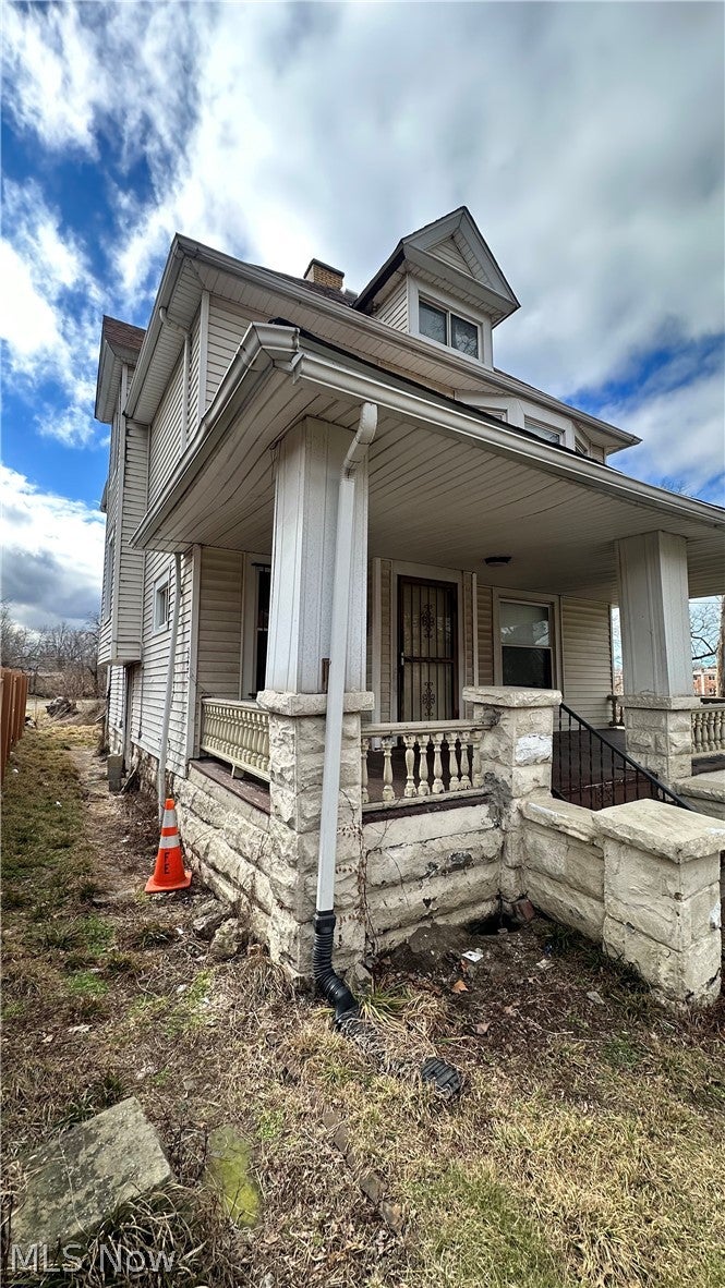 1828 Noble Road
