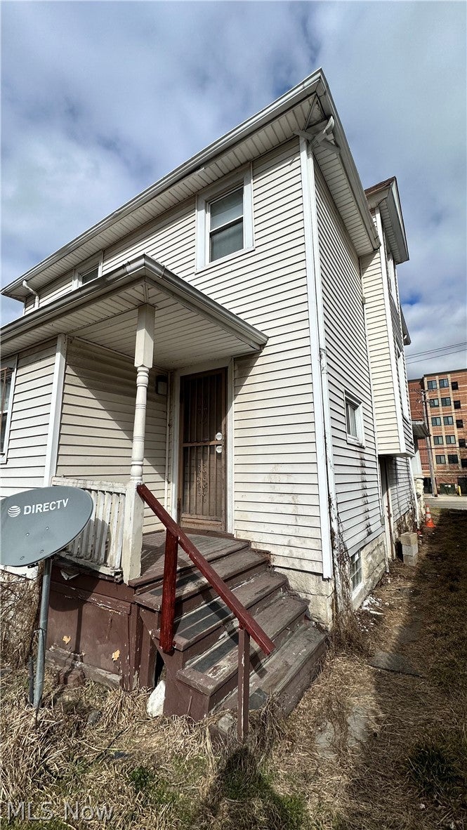 1828 Noble Road