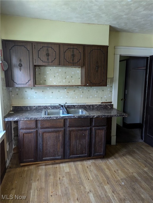 Lake Shr Blvd Sub/J Laron - Residential Income