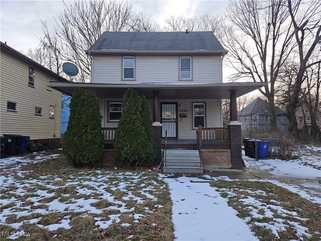 Beautiful 3 bedroom single family home with recent updates. The home has been freshly painted and a stove will be provided as well. The rent is listed at $1,550 an month. Schedule your showing today. No pets or smoking allowed in the unit.