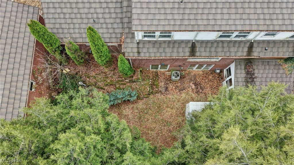 Photo of 4165 Surrey Drive SE, Minerva, OH 44657 (MLS # 5174653)