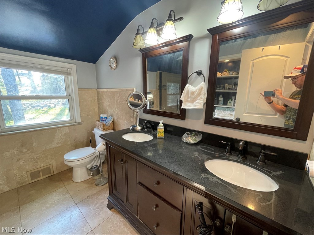 Van De Boe Hager Belvoir Terrace S - Residential