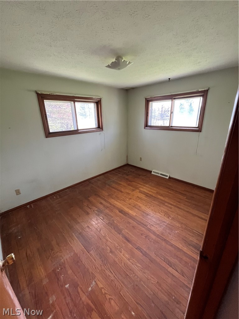 Solon Acreage - Residential