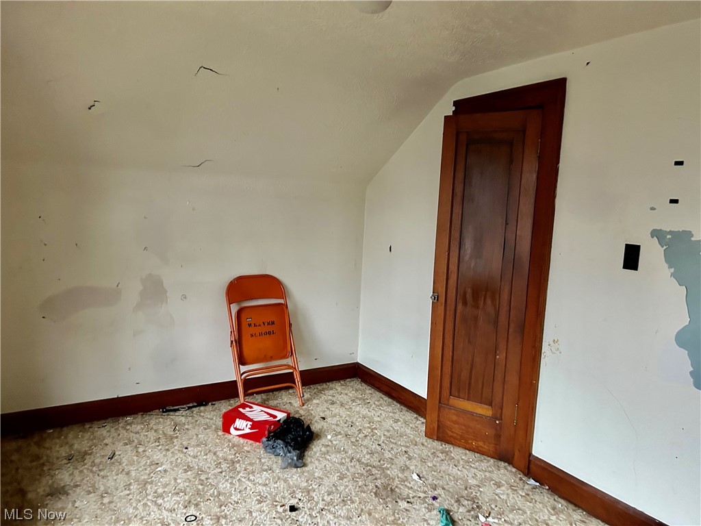 Downs & Hintons Acreage Allot - Residential