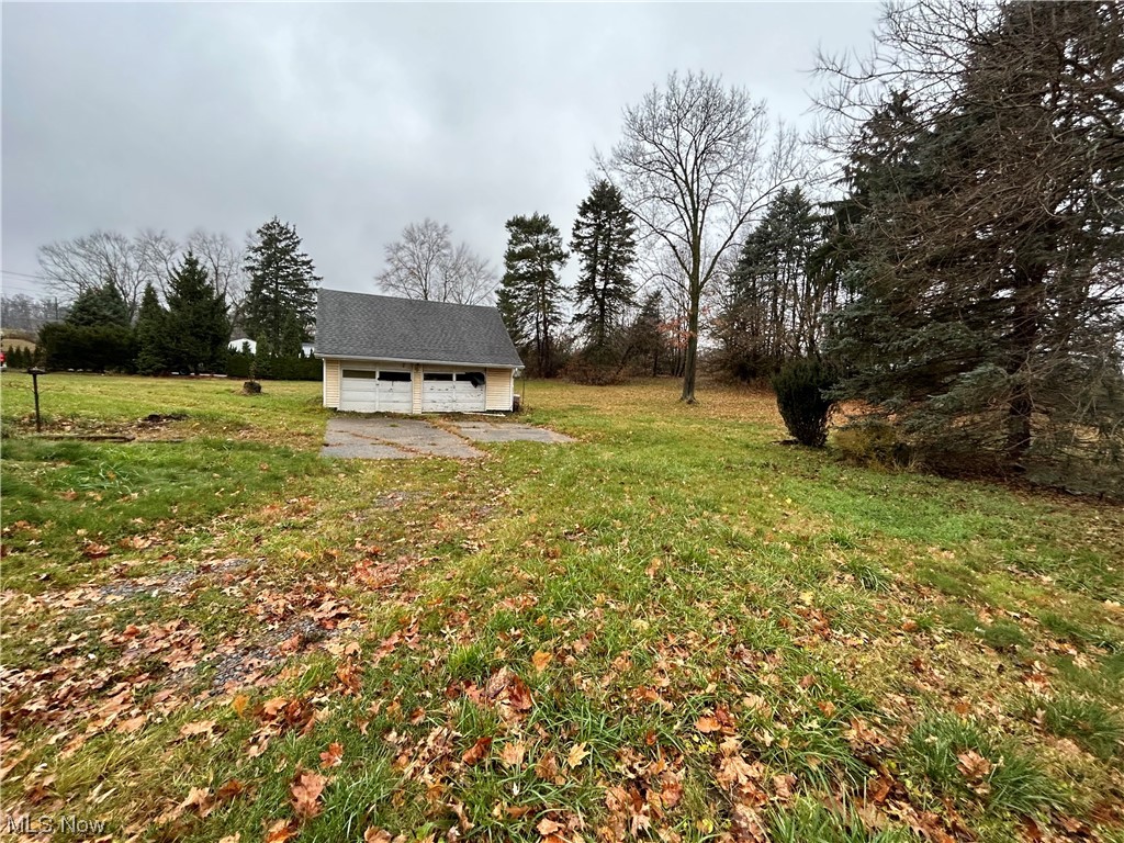 Downs & Hintons Acreage Allot - Residential