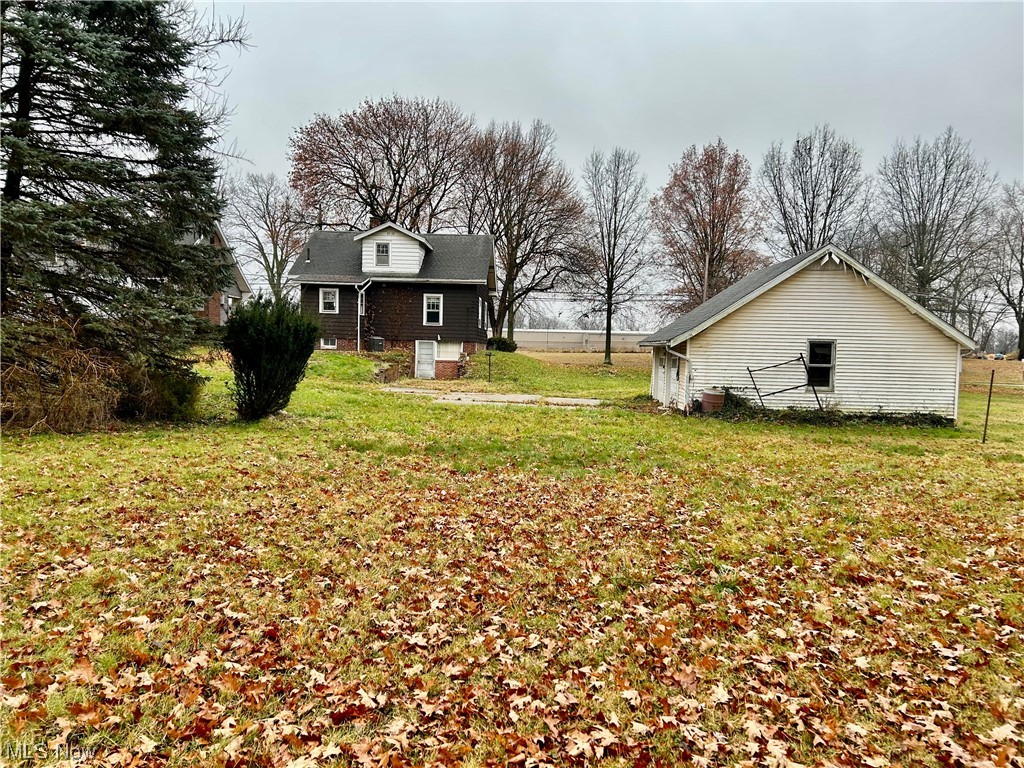 Downs & Hintons Acreage Allot - Residential