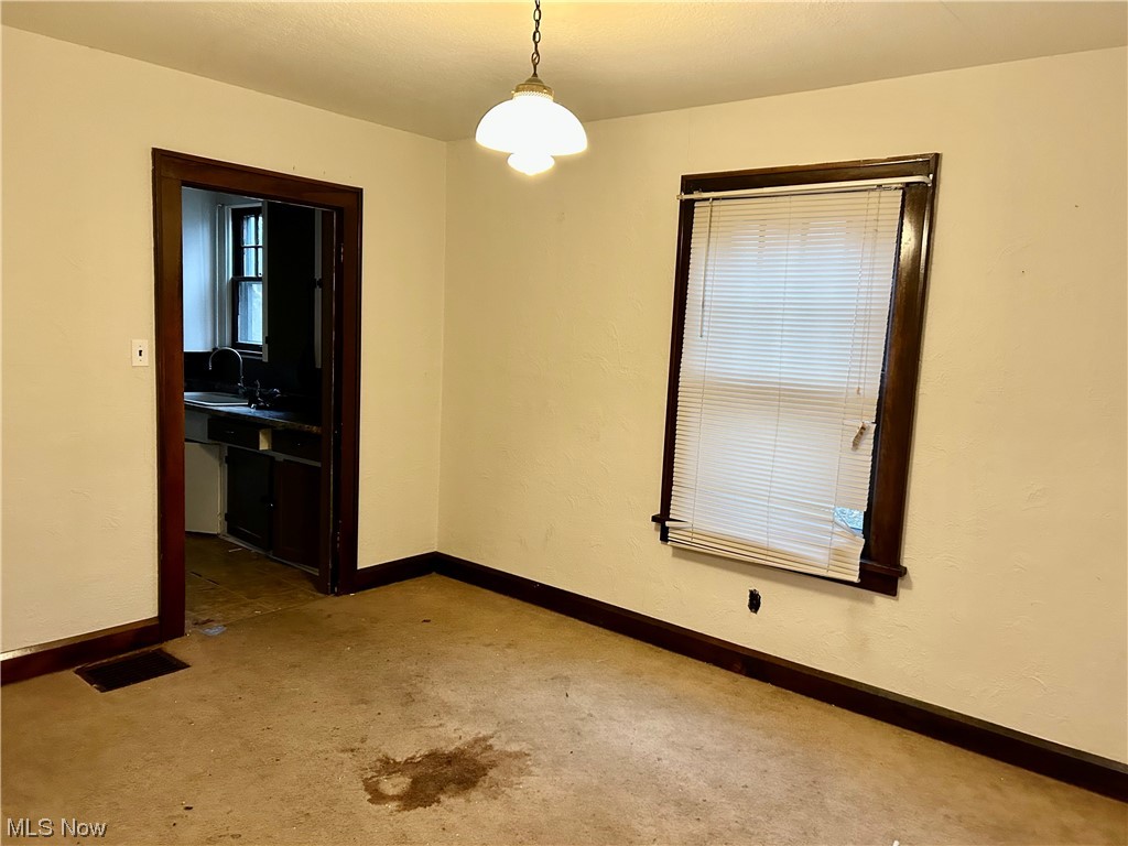 Downs & Hintons Acreage Allot - Residential