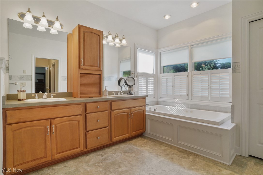 Forest Lakes - Residential