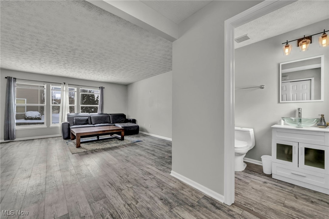 New Hampton 06 - Residential