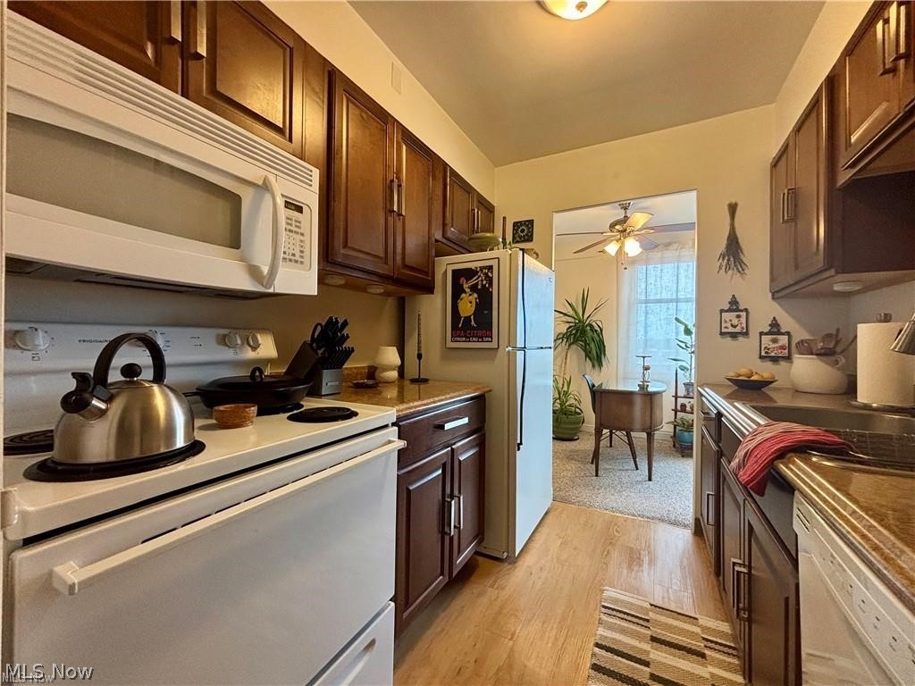 Lake House - Residential