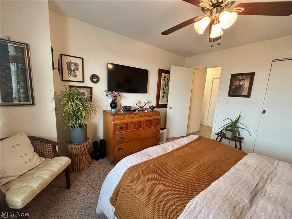 Lake House - Residential