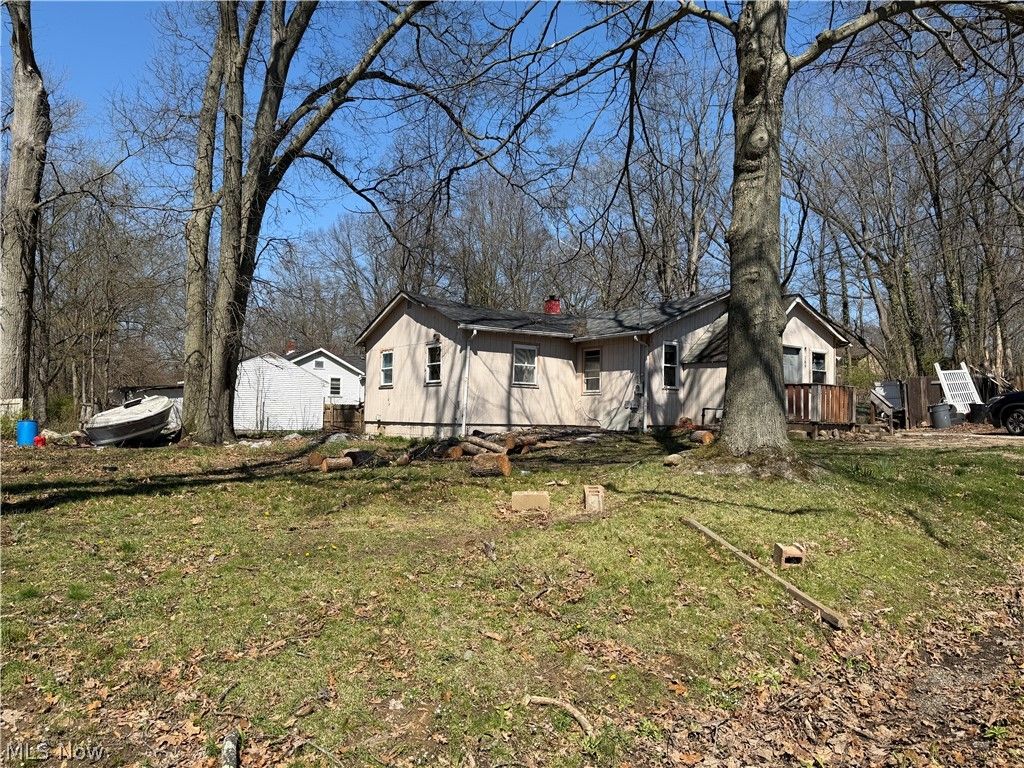 Photo of 189 W Vista Avenue, Akron, OH 44319 (MLS # 5205211)