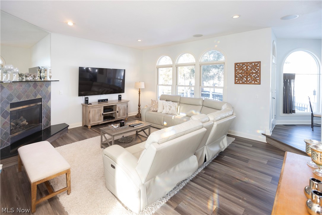 Red Tail Dev 04 - Residential