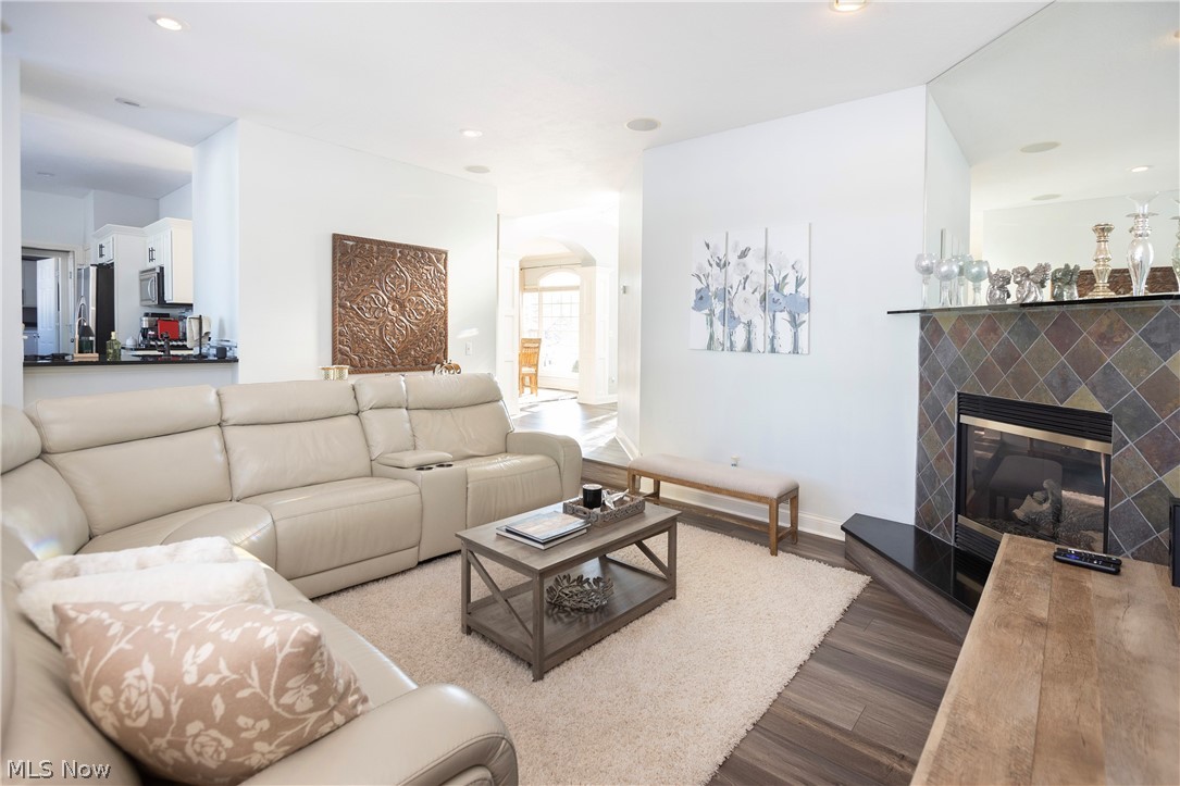 Red Tail Dev 04 - Residential