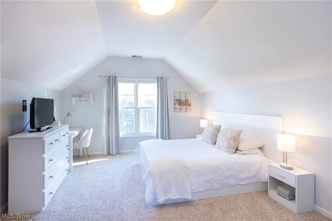 Red Tail Dev 04 - Residential