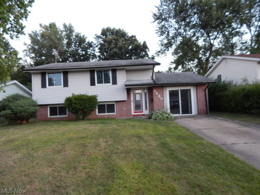 Super 4 bedroom 1.5 bath split level has so much to offer! With a little TLC transform this house back into the true gem of a home it once was! Nice sized rooms. Neutral kitchen with lots of cabinets and counter space. Hardwood floors and so much more! Being sold as-is. Call today to schedule a private tour!