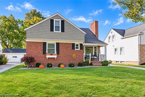 Tiny photo for 5372 Beacon Road, Lyndhurst, OH 44124 (MLS # 5254860)