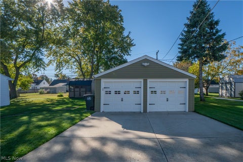 Tiny photo for 5372 Beacon Road, Lyndhurst, OH 44124 (MLS # 5254860)