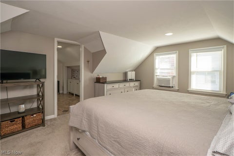 Tiny photo for 5372 Beacon Road, Lyndhurst, OH 44124 (MLS # 5254860)