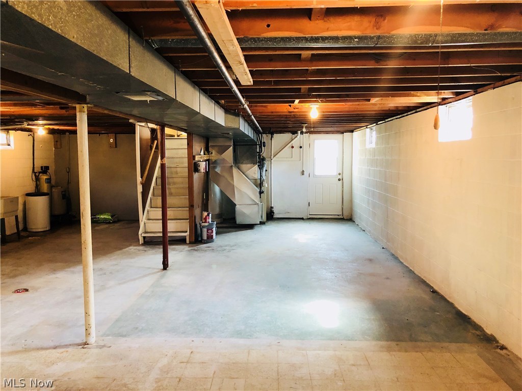 Lakeview Knolls - Residential Lease