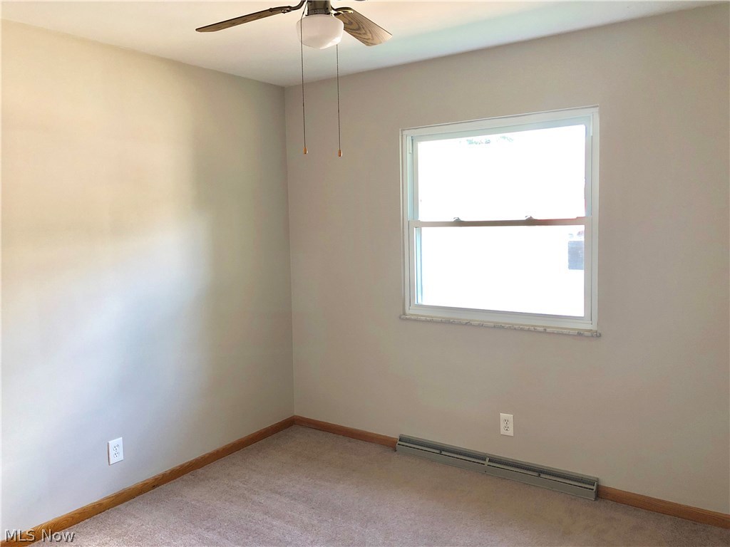 Lakeview Knolls - Residential Lease