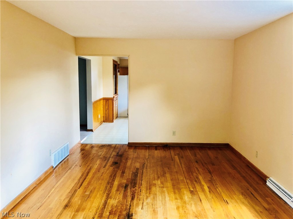 Lakeview Knolls - Residential Lease