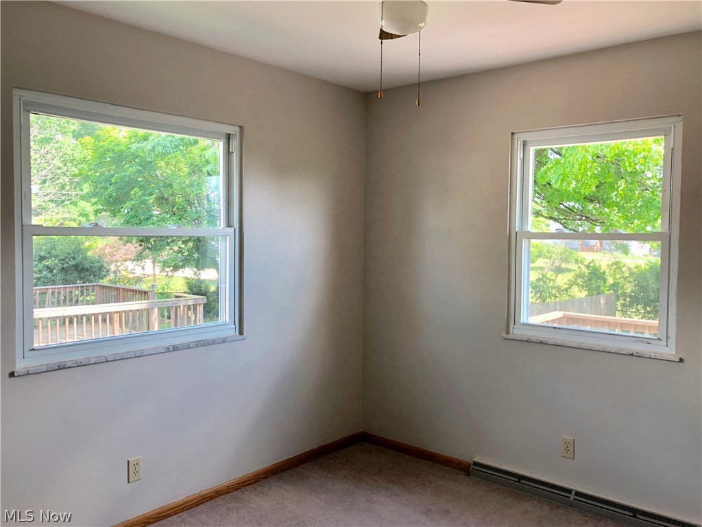 Lakeview Knolls - Residential Lease