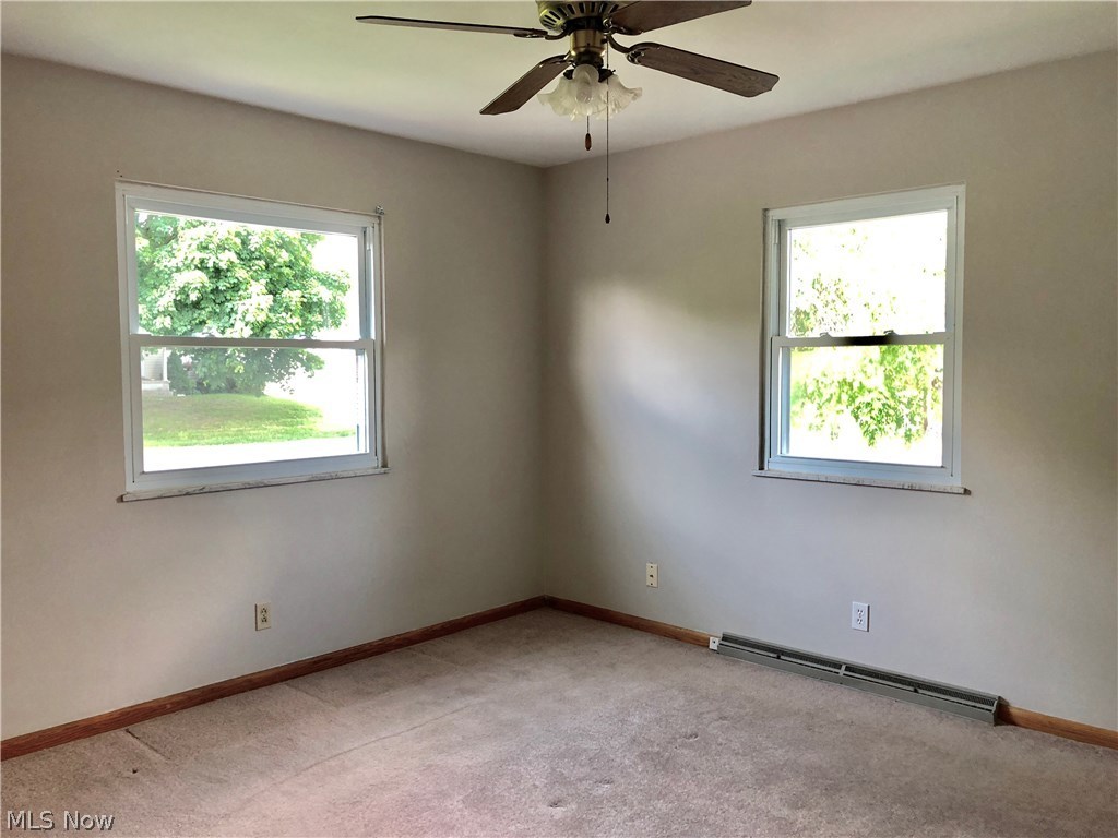 Lakeview Knolls - Residential Lease