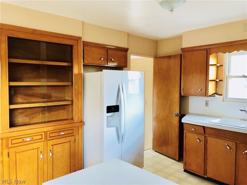 Lakeview Knolls - Residential Lease